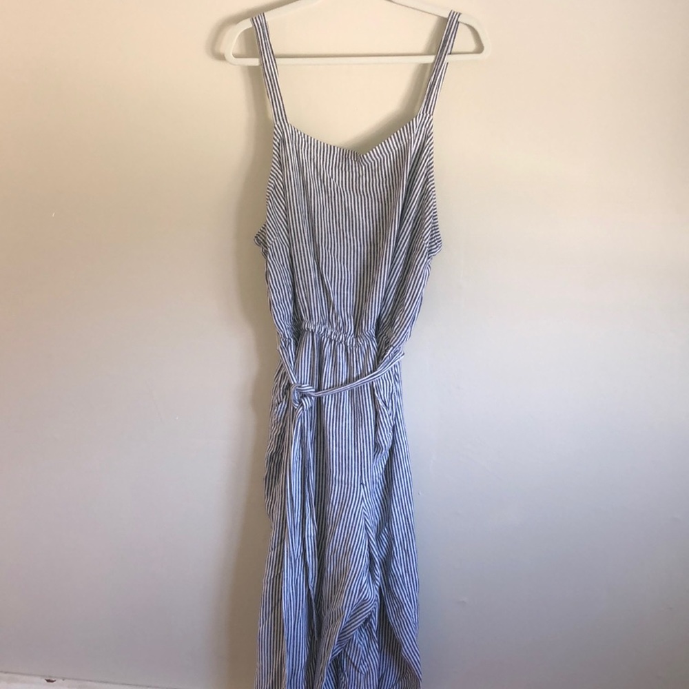 Old Navy Linen Pin Stripped Jumper
